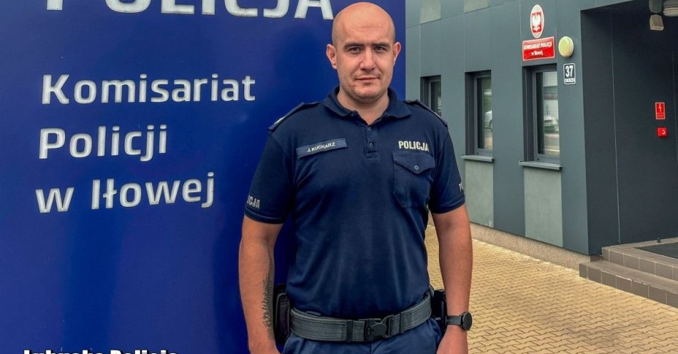 zdjęcie: Dzielnicowy uratował siedmioletniego chłopca, który przestał oddychać / fot. KPP Żagań