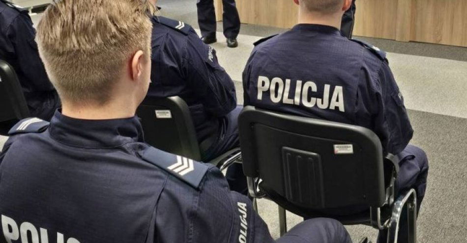 zdjęcie: 24 policjantów rozpoczyna kurs aspirancki w Bielsku Białej / fot. KMP w Bielsku-Białej