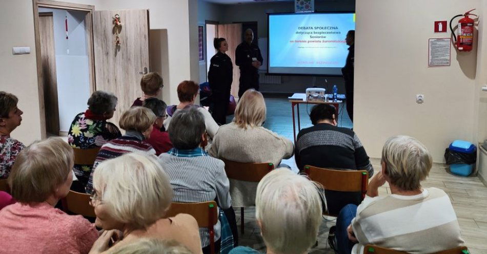 zdjęcie: Jak chronić seniorów przed oszustwami? Wnioski z debaty / fot. KPP w Żurominie