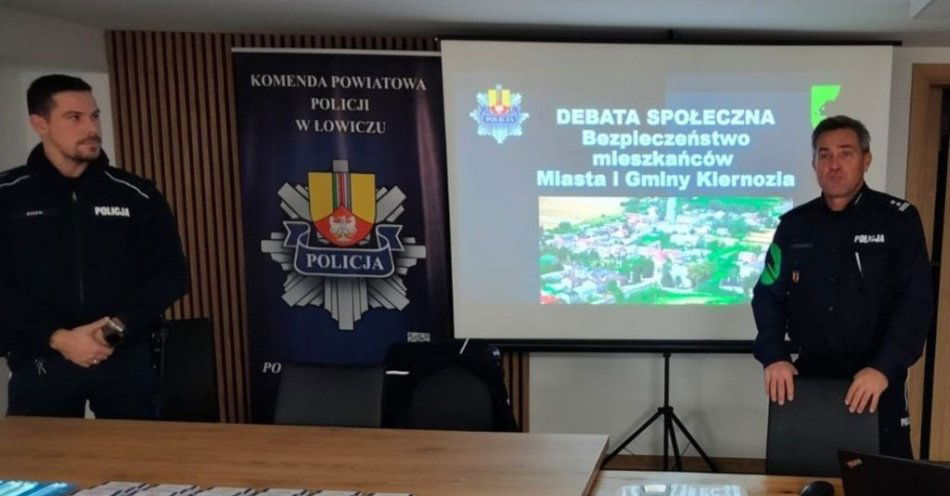 zdjęcie: Debata o bezpieczeństwie w Kiernozi. Jak chronić seniorów / fot. KPP w Łowiczu