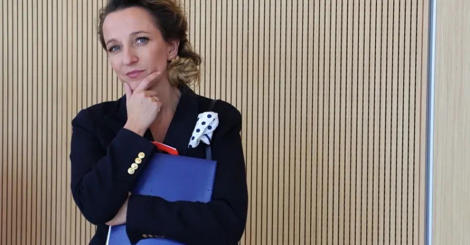 zdjęcie: RPO: instytucje publiczne trzeba je odbudowywać praworządnie / Kraków, 05.09.2026. Adwokat Sylwia Gregorczyk-Abram podczas XVIII Ogólnopolskiego Kongresu Kobiet w Krakowie, 5 bm. Spotkanie gromadzi przedstawicielki organizacji społecznych, świata kultury, polityki i biznesu. Tegoroczny Kongres odbywa się pod hasłem „Demokracja, Równość, Solidarność”. (ad) PAP/Art Service