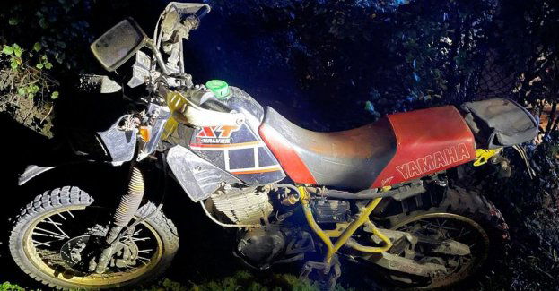 Pijany i bez kasku, swoim motocyklem wjechał w ogrodzenie