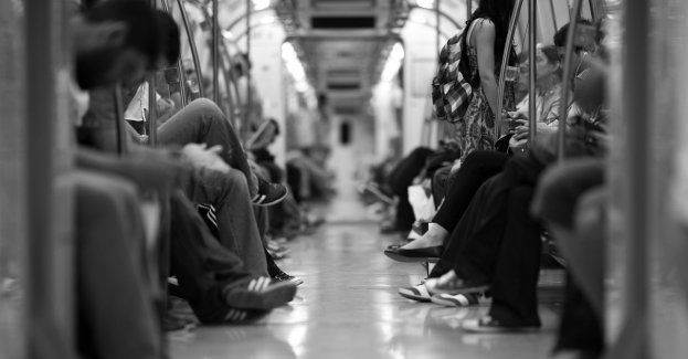 Poszukiwany wpadł, bo zrobił awanturę w pociągu