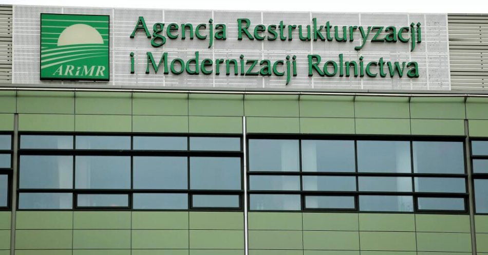 zdjęcie: Ponad tysiąc rolników poszkodowanych przez powódź otrzymało łącznie ok. 25 mln zł wsparcia / fot. PAP