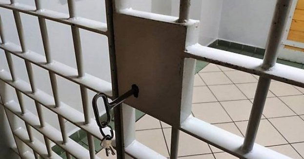 #DzielnicowyBliżejNas. Wadowiccy dzielnicowi zatrzymali poszukiwaną kobietę 