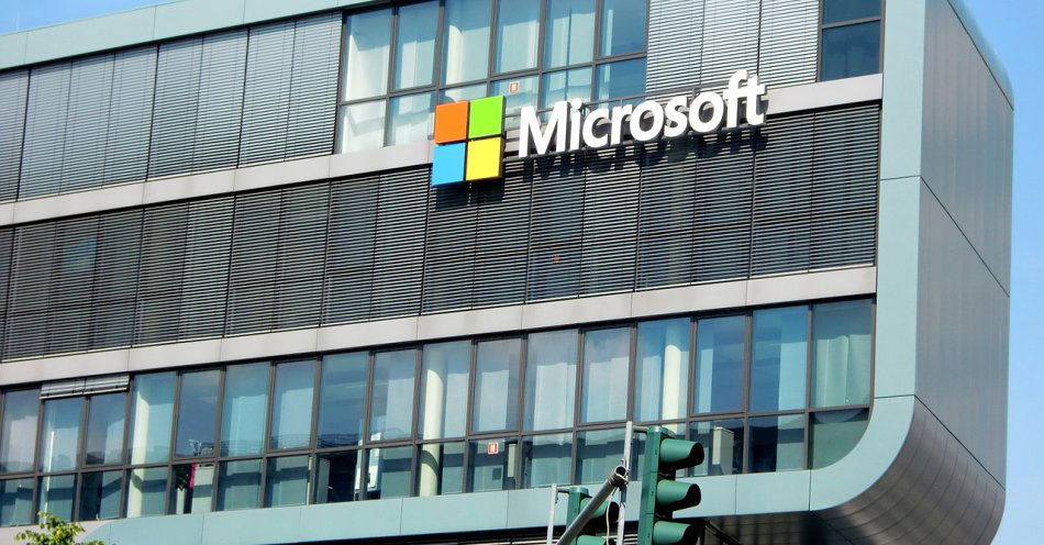 zdjęcie: Oszuści podają się za Microsoft / pixabay/1011876
