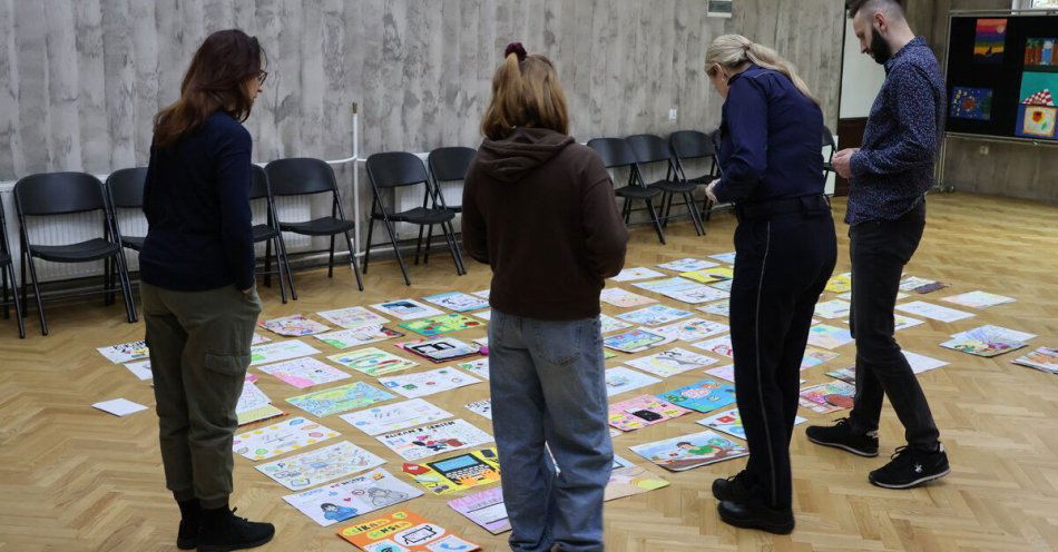 zdjęcie: Poznaliśmy laureatów konkursu Lajkuję nie hejtuję / fot. KPP w Jaśle fot. KPP Jasło