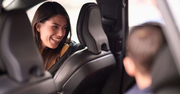 Jak prawidłowo przewozić dzieci w fotelikach?