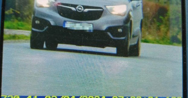 Jechała o 72 km/h za szybko, policjanci Grupy SPEED zareagowali