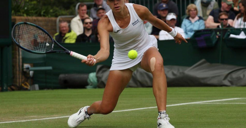 zdjęcie: Wimbledon - Magda Linette odpadła w pierwszej rundzie / fot. PAP