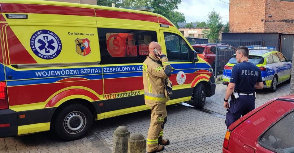 zdjęcie: Mundurowi ratowali życie seniorki / fot. KMP w Lesznie