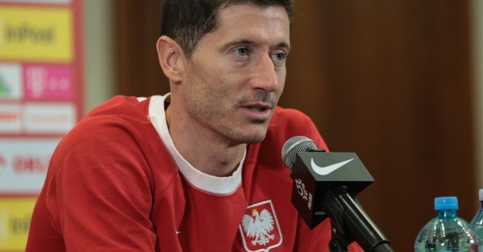 zdjęcie: MŚ 2022 - Lewandowski symbolicznym kapitanem Ukrainy / fot. PAP