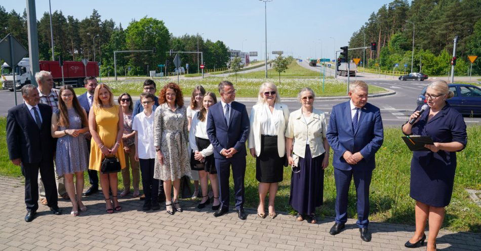 zdjęcie: Rondo imienia profesora Łapko / fot. nadesłane