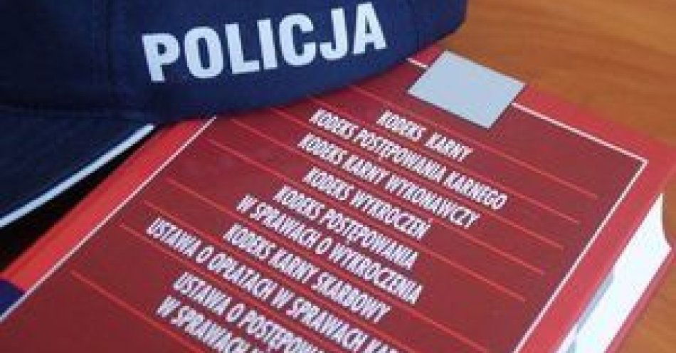 zdjęcie: 6 poszukiwanych w rękach sandomierskich policjantów / fot. KPP Sandomierz