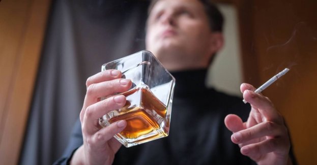 Papierosy i alkohol wywołują cichą epidemię w Polsce