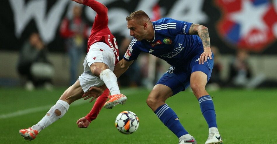 zdjęcie: Wisła Kraków - Miedź 0:1 w barażu o ekstraklasę / fot. PAP