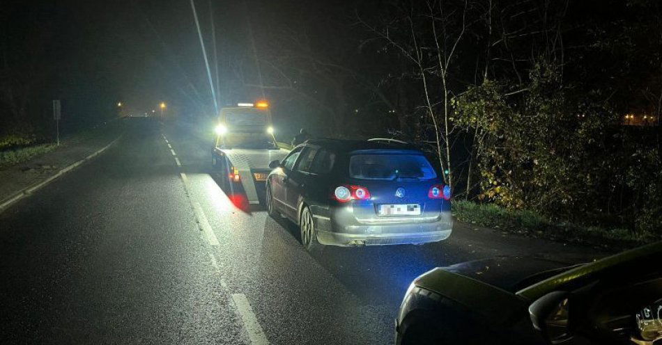 zdjęcie: Nietrzeźwy kierowca przesiadł się na tylne siedzenie i został zatrzymany / fot. KPP w Zgorzelcu