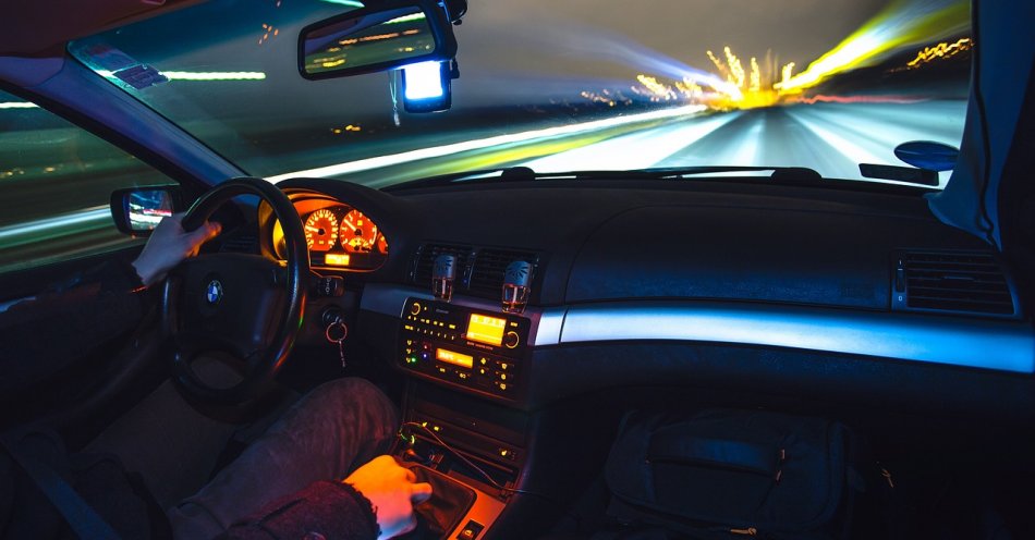 zdjęcie: Przekroczył dozwoloną prędkość o 67km/h / pixabay/933281