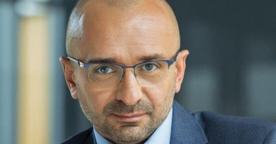 zdjęcie: Raport EFL Wykształcenie czy doświadczenie? Co pomaga w biznesie. Pod lupą / fot. EFL; Paweł Bojko - wiceprezes EFL