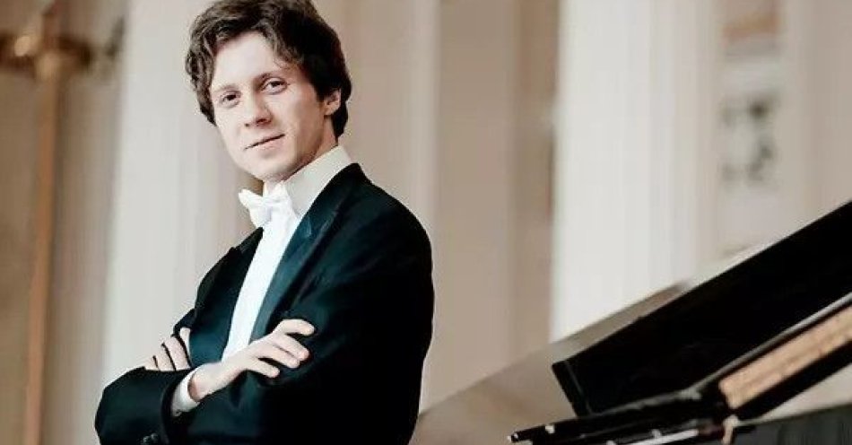 zdjęcie: Z klasyką przez Polskę - Recital fortepianowy Rafała Blechacza / kupbilecik24.pl / Z klasyką przez Polskę - Recital fortepianowy Rafała Blechacza