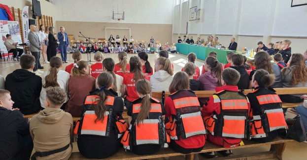 Turniej wiedzy ratowniczej wspierany przez drawskich funkcjonariuszy