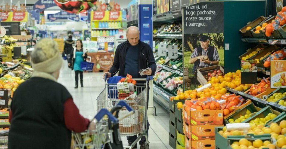 zdjęcie: Motorem napędowym wzrostu PKB była konsumpcja / fot. PAP