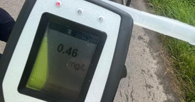 4 nietrzeźwych rowerzystów i jeden motorowerzysta  zatrzymany w ramach policyjnej akcji