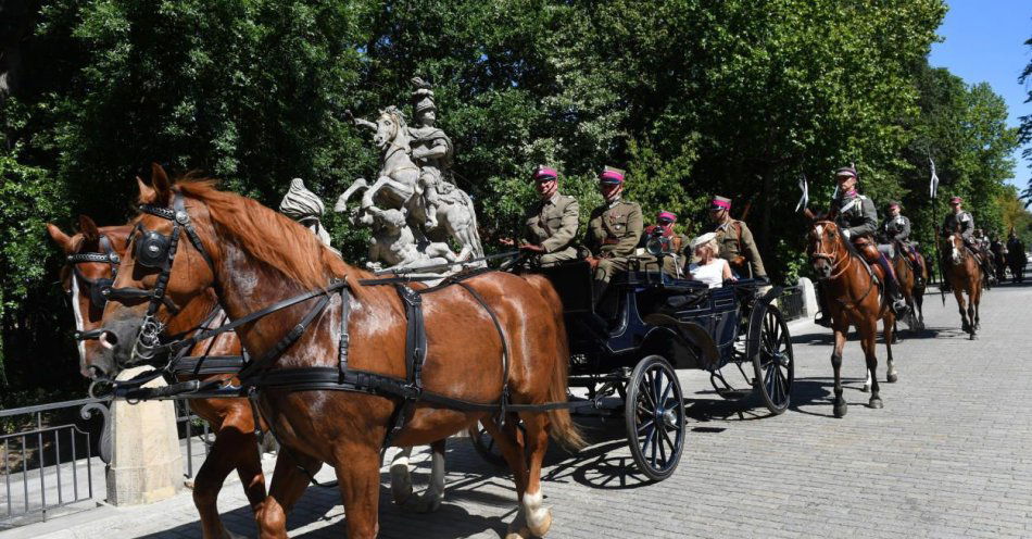 zdjęcie: Piknik kawaleryjski w Muzeum Łazienki Królewskie - w czwartek / fot. PAP