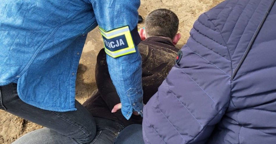 zdjęcie: Dębica policjanci odzyskali skradzione Audi i zatrzymali sprawcę / fot. KPP w Dębicy fot. KPP Dębica