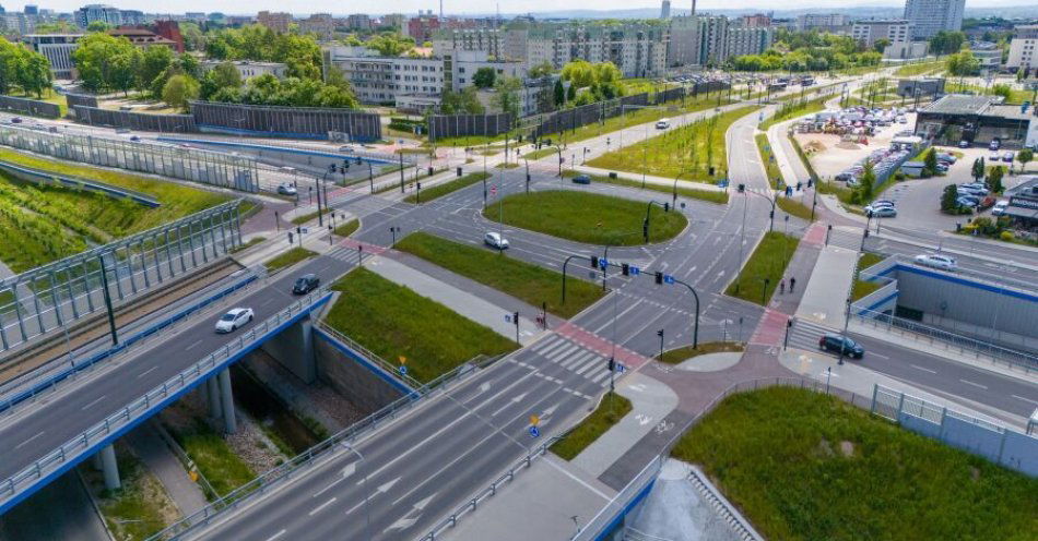 zdjęcie: Tunel na ul. Opolskiej już rok służy kierowcom / fot. UM Kraków / Fot. Zarząd Inwestycji Miejskich w Krakowie