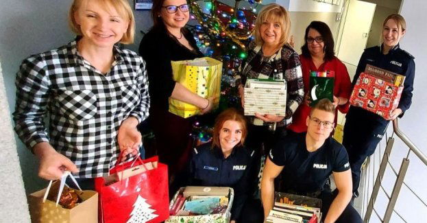 Policyjna zbiórka prezentów dla DPS w Lisowicach