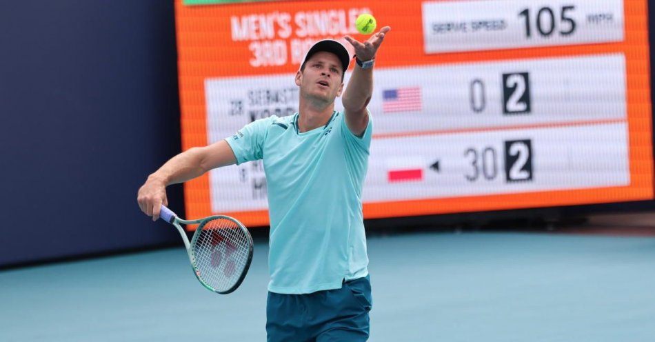 zdjęcie: Hubert Hurkacz awansował do 1/8 finału turnieju ATP rangi 1000 w Miami / fot. PAP