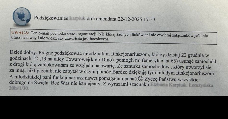 zdjęcie: Podziękowania dla policjantów ze Szczytna po awarii na drodze / fot. KPP w Szczytnie