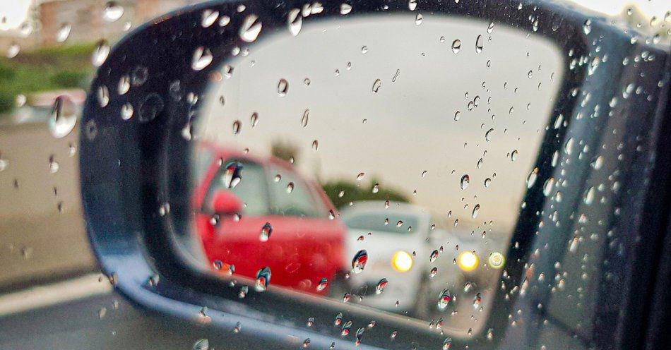 zdjęcie: Ciężka noga kosztowała kierowcę 2.500 zł i utratę prawa jazdy / pixabay/4556993
