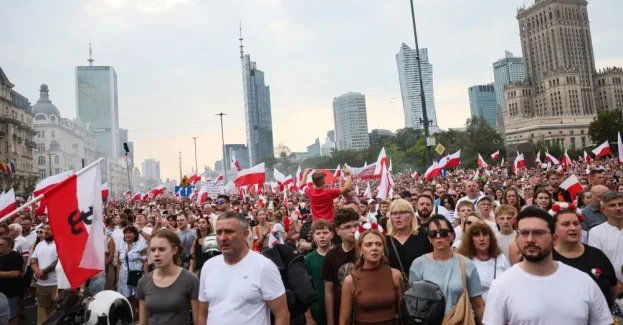 Warszawa: ulicami miasta przeszedł Marsz Powstania Warszawskiego