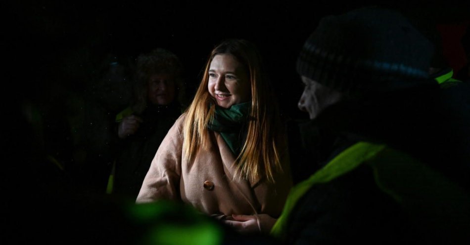 zdjęcie: Minister rolnictwa rozmawiała z protestującymi na granicy w Medyce / fot. PAP