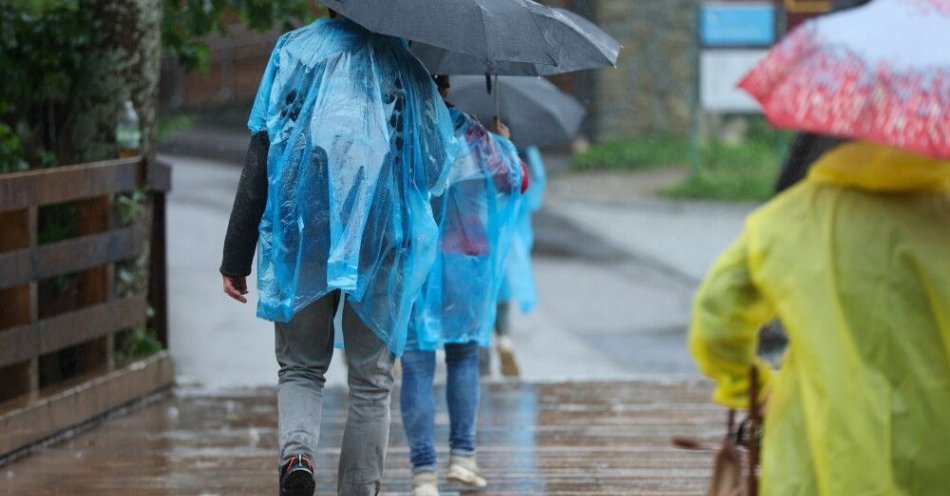 zdjęcie: Ostrzeżenia przed burzami w ośmiu województwach / fot. PAP