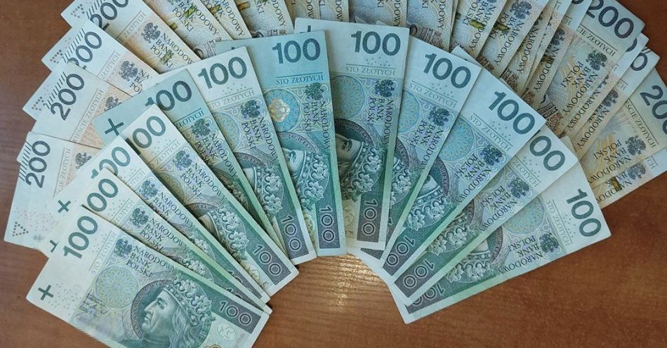 zdjęcie: 67 letnia kobieta zatrzymana za przywłaszczenie 6 tys. zł / fot. KMP Biała Podlaska
