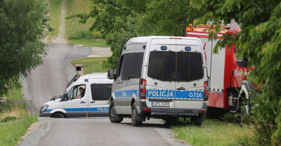 zdjęcie: Podejrzany postrzelił teściową, potem zastrzelił córkę i zięcia / fot. PAP