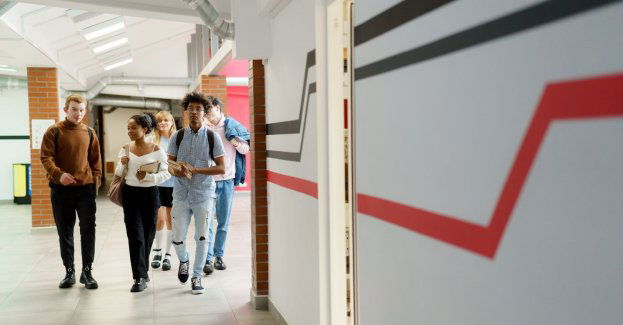 W związku z większą liczbą uczniów w Rzeszowie uruchomiono dodatkowe klasy i liceach ogólnokształcących i technikach