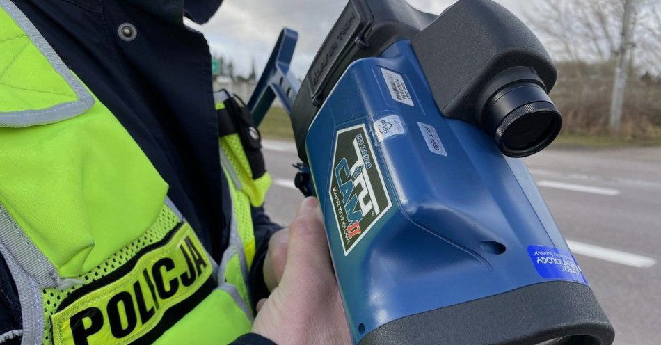 zdjęcie: 124 km/h w Gminie mały Płocku / fot. KPP Kolno