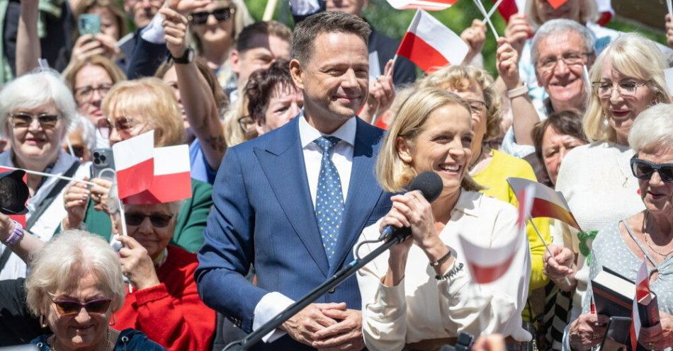zdjęcie: Rafał Trzaskowski zaapelował do seniorów, żeby zachęcili wnuków do głosowania / fot. PAP