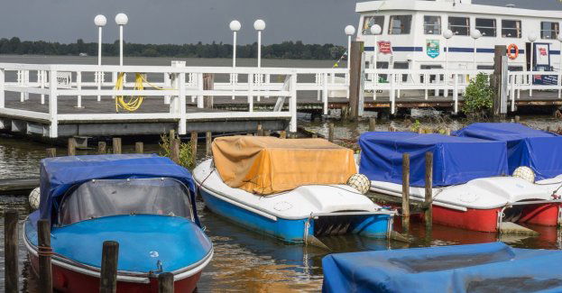 Koniec dyżurów karetek wodnych na mazurskich jeziorach
