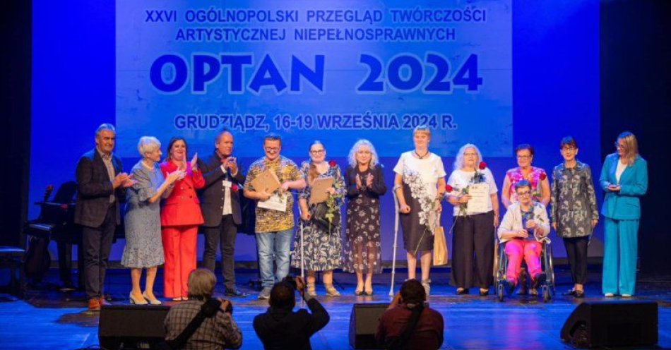 zdjęcie: Uroczysta Gala XXVII Ogólnopolskiego Przeglądu Twórczości Artystycznej Niepełnosprawnych OPTAN 2025 / fot. UM Grudziądz
