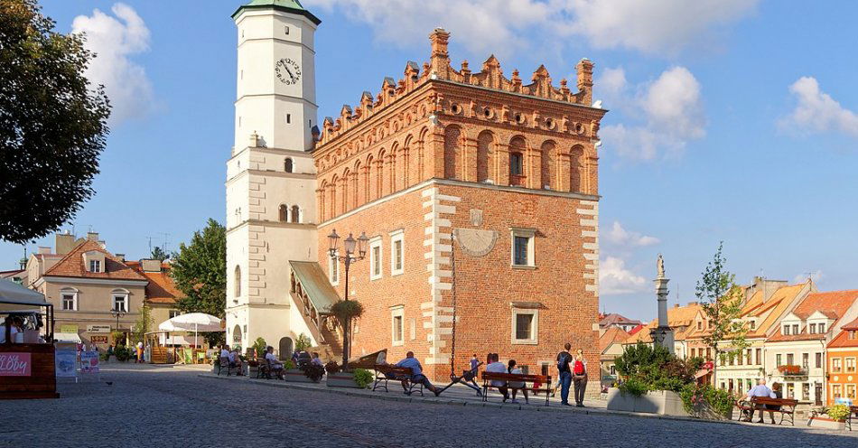 zdjęcie: Sandomierz na siedmiu wzgórzach / Jakub Hałun/CC BY-SA 4.0 DEED/https://creativecommons.org/licenses/by-sa/4.0/