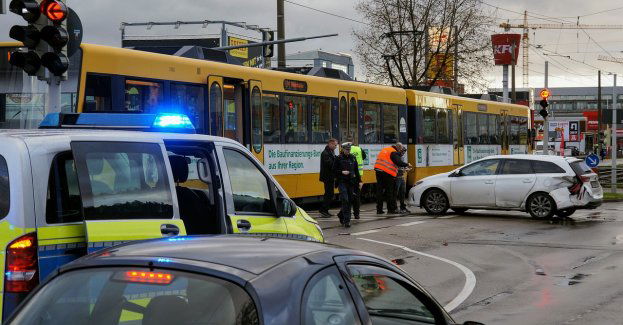 Podczas długiego weekendu doszło do 31 wypadków drogowych; dwie osoby zginęły