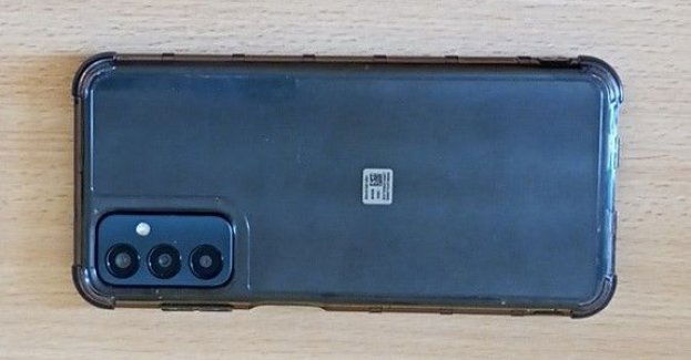 Poszukiwany właściciel telefonu i torebki