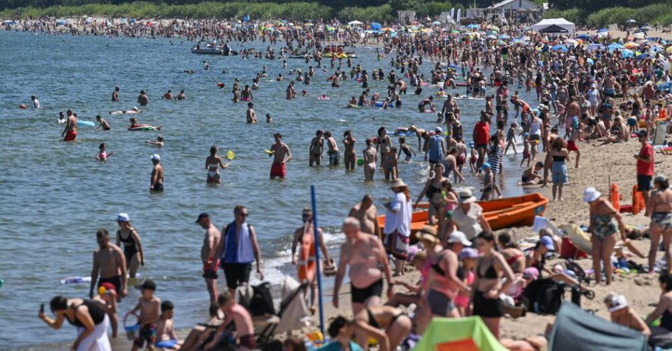 zdjęcie: W niedzielę ocieplenie do 29 st. C, a od poniedziałku jeszcze cieplej / fot. PAP