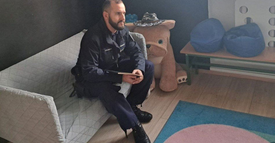 zdjęcie: Kampania Biała Wstążka zakończona w powiecie wodzisławskim / fot. KPP w Wodzisławiu Śląskim