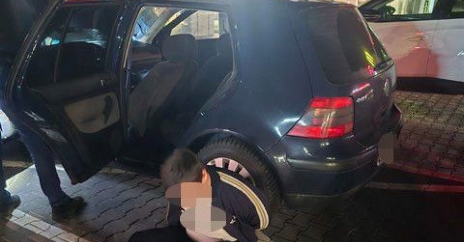 zdjęcie: Zatrzymanie dwóch obywateli Gruzji / fot. KPP w Krakowie